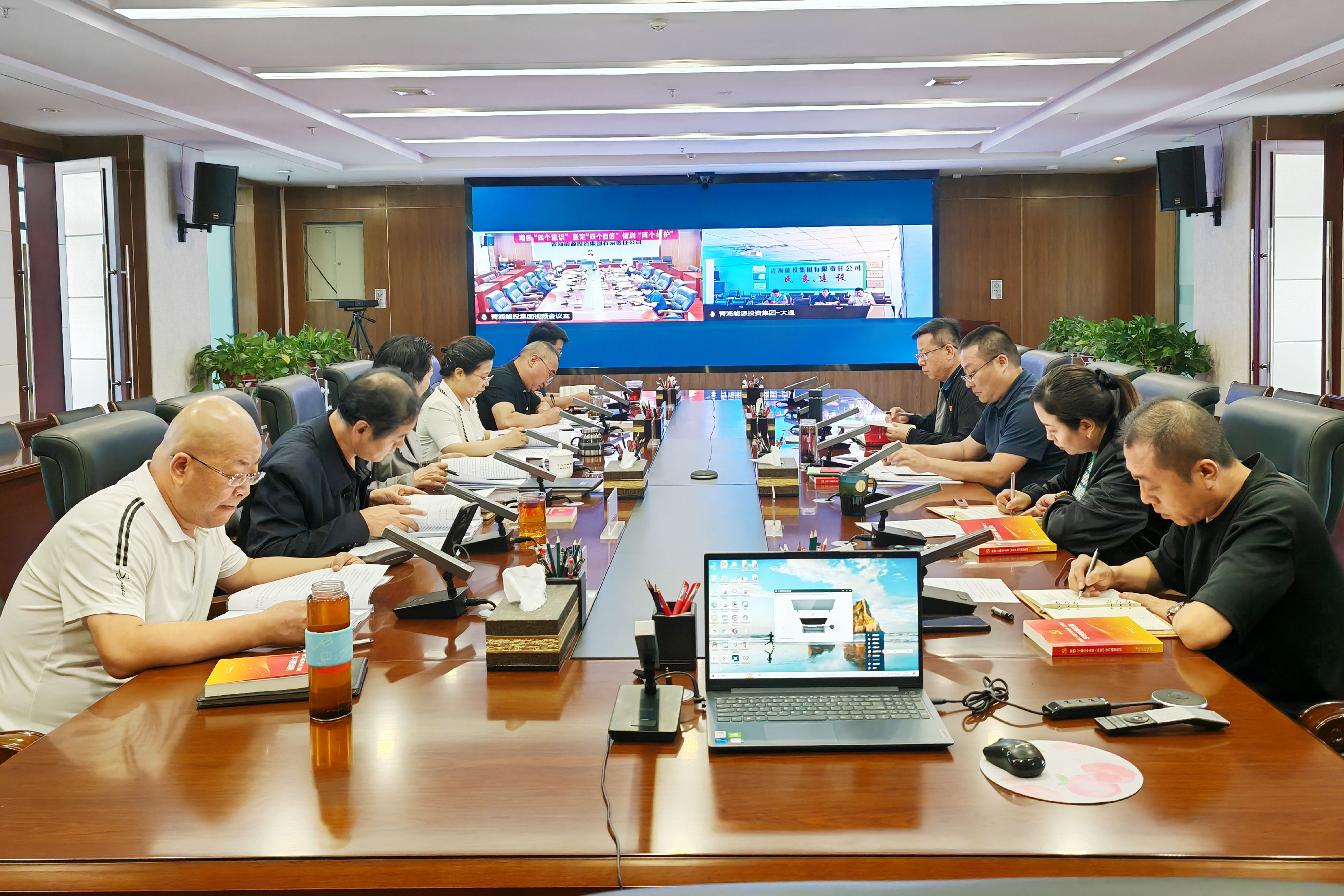 重溫國企改革和黨的建設(shè)論述.jpg