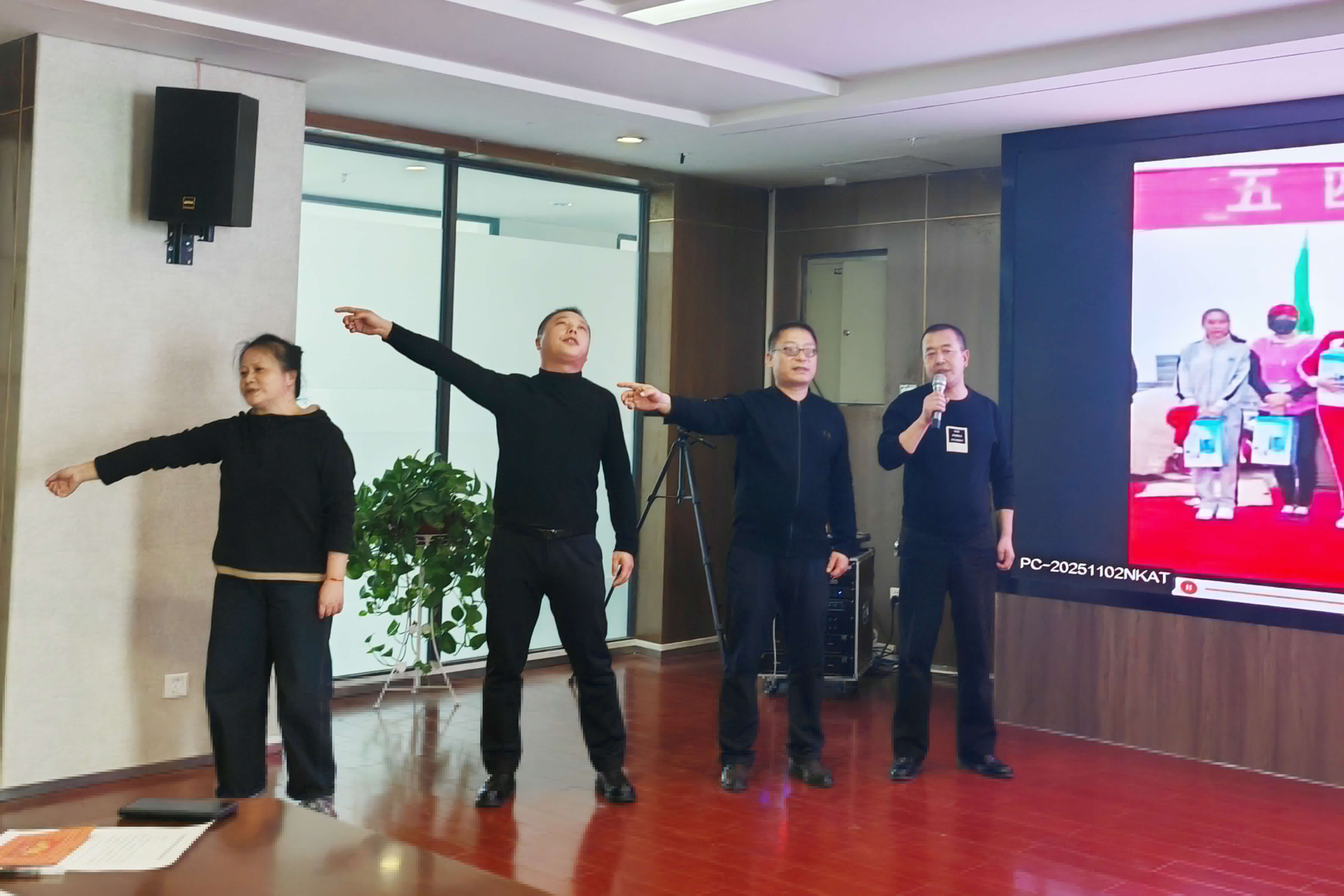 民意合唱2.jpg